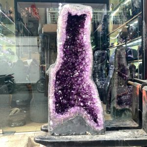 Hốc Thạch Anh Tím - Amethyst Geode KT: 152x45cm - KL: 113.6kg