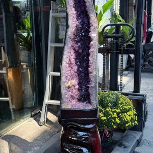 Hốc Thạch Anh Tím - Amethyst Geode KT: 155x29cm - KL: 97.05kg