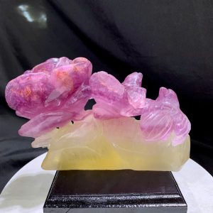 Tác Phẩm Tượng Đôi Chim Uyên Ương và Hoa Mẫu Đơn đá Fluorite KT: 10.5x18cm, KL: 1.565kg
