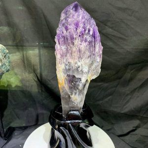 Thạch Anh Tím biến thể tháp - Bahia Amethyst KT: 36x11cm - KL: 2.525kg