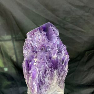 Thạch Anh Tím biến thể tháp - Bahia Amethyst KT: 36x11cm - KL: 2.525kg