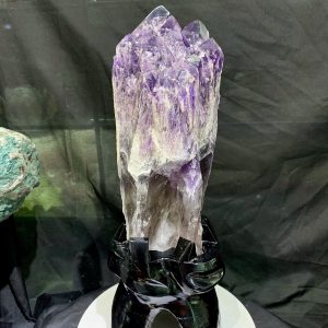 Thạch Anh Tím biến thể tháp - Bahia Amethyst KT: 42x13cm - KL: 3.775kg