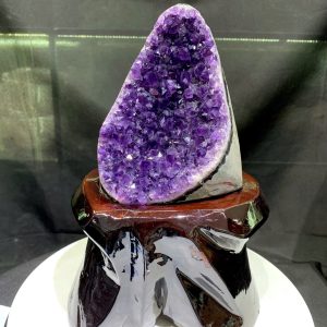 Thạch Anh Tím - Amethyst KT: 23.5x10cm - KL: 1.26kg