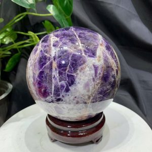 Bi cầu Thạch Anh Tím Vân - Dream Amethyst, ĐK: 12.7cm, KL: 2.778kg