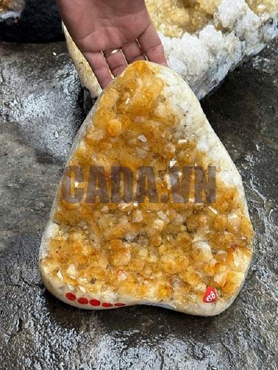 Vỉ tinh thể Thạch Anh Vàng nặng 6.2kg