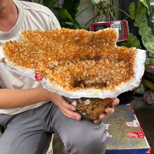 Hốc Thạch Anh Vàng dáng nằm 7.7 kg