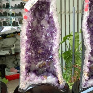 Alternative view of Cặp Hốc đôi Thạch Anh Tím - Amethyst nặng 9.45 kg và 9.1 kg