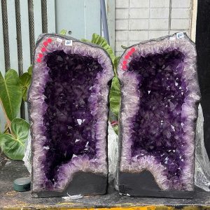 Cặp Hốc Thạch Anh Tím - Amethyst nặng 25.85kg và 27.3kg