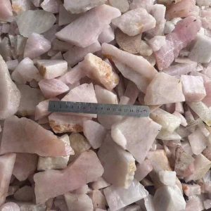 đá thô thạch anh hồng rải nền