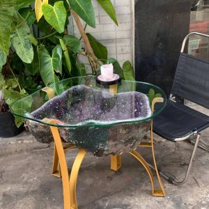 Bàn thạch anh tím